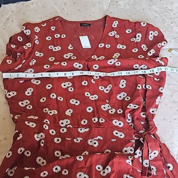 LOFT Women's Floral Wrap Romper rust Dark Red Size 10 - Picture 5 of 11